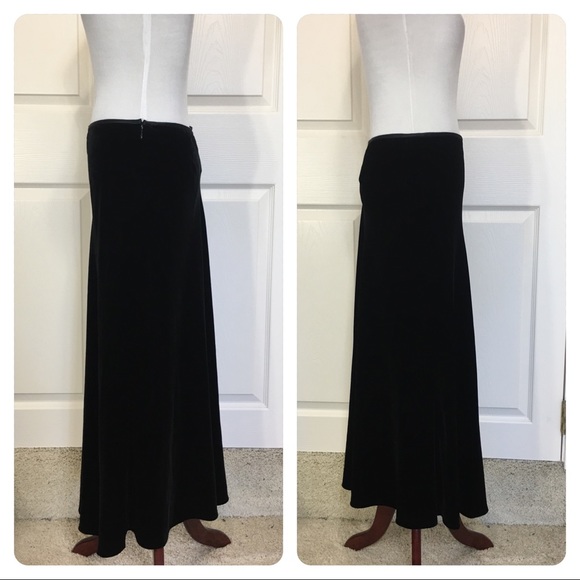 NWT! Velvet! Brooks Brothers black velvet skirt - Picture 2 of 5